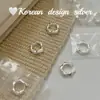 Estilo Ins de Corea del Sur Diseño de Nicho Joyería de Plata Plata de Ley S925 Anillo Retorcido Poligonal Pendientes Combinable Sentido de Alta Gama