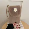 Bolsa de celular versátil de moda outono 2026 transfronteiriça para mulheres, bolsa de ombro fofa de nicho, bolsa transversal de pelúcia