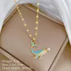 [Aço Titânio] Golfinho Pérola Zircônia Luxo Leve Elegante Deslumbrante Colar de Diamante Corrente de Clavícula Versátil para Todas as Ocasiões Corrente de Aço Titânio