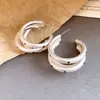 Personaje Femenino Estilo Coreano~Aretes de Plata de Tres Capas con Puntos, Forma de C, Versátiles Estilo Ins con un Diseño Único y Elegancia de Nicho