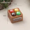 Accesorios de resina DIY de dibujos animados Caja M&M's Dijes para zapatos Juguetes de comida en miniatura Pinzas para el cabello Llaveros Colgantes Accesorios