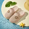 Chinelos de Verão Femininos para Uso Externo com Sola Grossa e Design Vazado, Sandálias de Praia Antiderrapantes da Moda