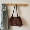 Bolsa Retro 2025 Nova Tendência com Cordão para Mulheres, Bolsa de Ombro Transversal Fosca Fashion, Bolsa Saco Texturizada Fashion para Mulheres