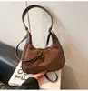 Bolso Retro de Gamuza para Mujer 2026 Otoño e Invierno Nuevo Estilo Versátil Ropa de Trabajo Bolso de Hombro/Axila de Moda Bolso Cruzado de Gran Capacidad