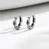 Aretes de Hueso Articulado de Plata Vintage, Diseño de Nicho Retro Americano, Aros de Oreja Unisex Personalizados Modernos y Geniales