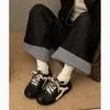 Zapatos de Entrenamiento Planos Ligeros Versátiles Retro Negros Agande para Mujer 2026 Nuevo Otoño Combinan con Faldas Zapatos Casuales de Tabla