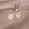 Pendientes de plata 925 con forma de aguja, estilo coreano, estilo Mori, con flores frescas, estilo femenino de verano, con pétalos dulces y sencillos.