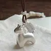 Colar Longo de Corrente com Pingente de Flor de Cavalo da Sorte para Mulheres, Acessório de Pingente de Flor Vazada Fofo e Delicado