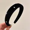 Faixa de Cabeça Star Red Velvet de Cano Alto com Aba Larga para Mulheres, Faixa de Cabeça de Outono e Inverno Ano Novo, Uso Diário com um Toque de Luxo