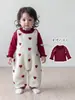 Conjunto Dulce de Invierno para Niñas: Conjunto de Dos Piezas para Bebé Niña: Camiseta con Dobladillo Fruncido y Peto con Forma de Corazón para el Primer Cumpleaños