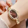2026 nuevo reloj pulsera ovalado exquisito de gran venta, reloj de cuarzo para mujer simple y de lujo ligero de nicho, venta al por mayor transfronteriza
