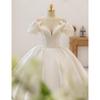 Vestido de Noiva Principal em Cetim 2026 Novo Estilo Francês Noiva Petite Simples e Elegante Ombro a Ombro Vintage Cauda Longa Vestido de Noiva