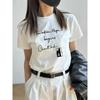 Camiseta Americana Trendyy com Estampa de Letras para Mulheres Verão Algodão Pesado Manga Curta Básica Ombro Direito Solta Gola Redonda Top