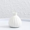 Jarrón Pequeño de Cerámica Estilo Nórdico Simple Estilo ins Dormitorio Flor Seca y Juego de Jarrón Pequeño Fresco Adornos Decorativos para Gabinete