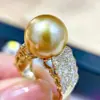 Anillo de Luz Circular Grande con Perla de Alto Acabado Huajie Lujo Fresco Estilo Ins Diseño de Nicho Anillo Pavimentado con Circonita