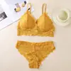 Conjunto de Lingerie Cruzado Europeu e Americano com Renda para o Ano Novo Chinês Vermelho para Mulheres, Push-Up para Seios Pequenos, Sutiã Triângulo Sem Fio Vazado e Calcinha