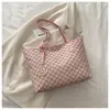 Bolso Versátil Retro Nuevo de Moda para Mujer con Estampado de Letras Bolso de Hombro Único Bolso Tote Casual de Trabajo para Viaje Diario para Mujer