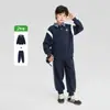 Ropa Infantil Zuoxi Traje Deportivo para Niños 2026 Otoño Nuevo Chaqueta Infantil Patchwork Ropa Deportiva para Exteriores Conjunto de Dos Piezas