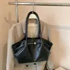 Bolsa de Axila Francesa de Grande Capacidade Outono Inverno 2026 Nova Bolsa Tote Retrô Americana Bolsa de Ombro Único para o Trabalho Casual de Mão