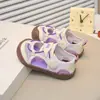 Sandálias com Faixa para Cabeça Infantil 2026 Verão Meninos e Meninas Solado Macio Antiderrapante Calçados Aquáticos Malha Respirável Casuais Versáteis Sapatos de Praia