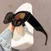 Gafas de sol con montura negra de nuevo estilo para mujer, de alta gama, montura grande, adelgazantes, gafas de sol para cara lisa, gafas de sol con protección solar anti-UV para hombre