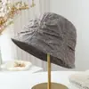 Chapéu de Pescador Plissado com Design de Nicho Japonês Feminino Outono Novo Retro Temperamento Artístico Emagrecimento Facial Chapéu Balde