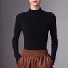 Primera línea de prêt-à-porter Yangzi de lana fina 100% para mujer, cuello semi-alto, corte ajustado, efecto adelgazante, suéter de punto