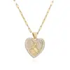 Aogu Moda Luxo Acessível Banhado a Cobre Ouro 18K Zircônia Pingente Coração Maria Colar Feminino Nicho Retro Corrente Clavícula