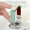 Adequado para Apple S12S10S9876543Se Watches, Pulseira de Couro Elegante e Luxuosa com Duplos Rebites