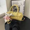 Bolsa de Mão Casual Fashion Bolsa Almofada para Mulheres 2026 Nova Bolsa Boston de Grande Capacidade para o Dia a Dia Bolsa Versátil de Ombro e Transversal