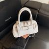 Bolsas Femininas de Nicho de Alto Padrão 2026 Nova Tendência de Verão Versátil Bolsa Transversal Fashion Super Popular Pequena Bolsa de Mão