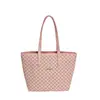Bolsa de tote vintage de alta calidad con estampado para mujer, nuevo modelo 2026, bolso de hombro de PU de moda de gran capacidad para ir al trabajo
