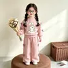 Conjunto de Sudadera con Dibujo de Conejo para Niñas Primavera y Otoño 2026, Conjunto de Dos Piezas de Pantalones Anchos a la Moda Estilo Coreano para Niños Mayores