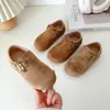 Zapatos de piel para niños, nueva colección otoño 2026, zapatos planos estilo coreano para niñas, modernos y elegantes, adecuados para niños pequeños y niños pequeños, zapatos de suela blanda estilo Birkenstock