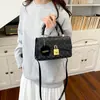 2026 Bolso Cuadrado Pequeño Casual de Color Sólido Retro Elegante para Mujer Bolso Cruzado Versátil de Moda con Textura de Alta Calidad para Viajes al Trabajo para Mujer