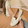 Zapatos de Talla Grande para Mujer Mocasines Cruzados Europeos y Americanos 2026 Comercio Electrónico Mocasines Planos Fabricante Transfronterizo Venta al por Mayor de Comercio Exterior Talla Grande