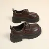 Zapatos de Cuero Estilo Británico de Nuevo Estilo Primavera 2026 para Mujer, Zapatos Slip-On Gruesos de Punta Ancha de Moda, Mocasines Elegantes y Versátiles
