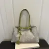 Bolso estampado de leopardo para mujer, gran capacidad, nuevo bolso casual de hombro o axila para principios de otoño de 2026, bolso tote de diseño único para el trabajo
