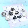 Botón de Corazón de Rosa Electroplateado Blanco y Negro Clásico Metálico Gato de Dibujos Animados Material para Accesorios Pequeños DIY Venta al por Mayor