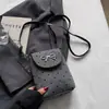Bolso Bandolera de Diseño Único con Lazo y Lunares para Mujer Moda Otoño e Invierno 2025 Bolso de Hombro Pequeño Bolso Simple para el Día a Día y Teléfono Móvil