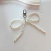 Llavero elegante de estilo coreano con forma de corazón de perla dulce y plateado, colgante para Airpods, para teléfono móvil