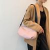 Bolsa Feminina 2024 Bolsa Versátil de Tecido de Nylon Simples Moderna de Ombro Transversal Grande Capacidade Atacado Item Quente da Moda
