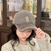 Boné de Baseball Plush Quente da Moda para Mulheres no Outono e Inverno, Versátil Estilo de Rua Fashionável Boné Bico de Pato, Chapéu Trendy Ins