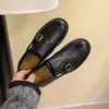 [Múltiples Estilos] Nuevos mocasines de cuero estilo británico para mujer, con relieve, doble hebilla, punta redonda, tacón grueso, que aumentan la altura, versátiles