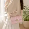 2026 Nuevo Bolso de Cadena Rombo con Diseño de Nicho para Mujer, Bolso de Hombro Cruzado de Verano, Sensación de Alta Gama, Bolso de Mano Cuadrado Pequeño