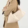 Bolso de mujer 2023 otoño e invierno Nuevo bolso de axila gran capacidad Bolso de mujer bolso de mano nicho bolso cosmético de moda bolso de cadena