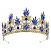 Coroa de Noiva Vintage Barroca Elegante com Pedra Azul e Strass Adorno de Cabeça Perfeito para Casamentos Aniversários e Ocasiões Especiais Esta Deslumbrante Coroa de Liga Metálica com Detalhes Ricos Adiciona Luxo ao Seu Dia Especial