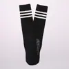 Wkuw novas meias esportivas de ioga préppy com três listras até o meio da panturrilha, meias quentes antiderrapantes para pilates, dança e panturrilha femininas