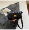 2025 Novo Estilo Pequena Bolsa Transversal Rombos Perfumados Cor Contrastante Luxo Acessível Nicho Bolsa de Ombro de Alta Qualidade Bolsa Quadrada Pequena Retrô para Mulheres