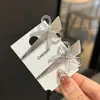Exquisita Pinza para el Cabello de Metal Plateado con Lazo Estilo Frío Triángulo Pinza para el Cabello Tocado Pinza Lateral Accesorios para el Flequillo